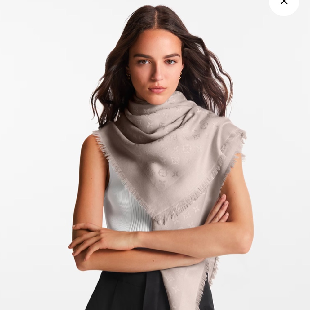 Original Louis Vuitton Shawl Greige